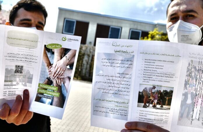 FSJ-Flyer ins Arabische übersetzt