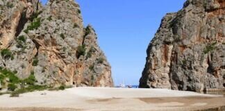 Die Bucht von Sa Colobra auf Mallorca