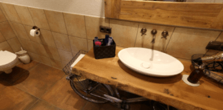 Zuhause Entdecken- Das Badezimmer Badezimmer im Heuhotel Heuchelheim