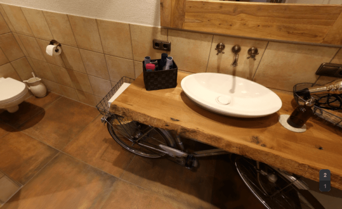Badezimmer im Heuhotel Heuchelheim