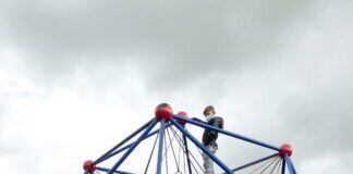 Neues Dach und “Spaceball“ für die Kids