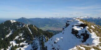 Auf dem Stuiben liegt schon Schnee