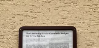 Neue alte Backordnung am Backhaus in Rödgen
