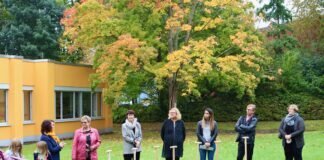 Spatenstich an der Hedwig-Burgheim-Schule