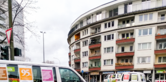 Lebenshilfe setzt mit Plakat-Aktion und Autokonvoi Zeichen für Inklusion