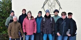 Holzheim – Interessante Ortsbegehung unter Leitung des Ortsvorstehers Daniel Jung