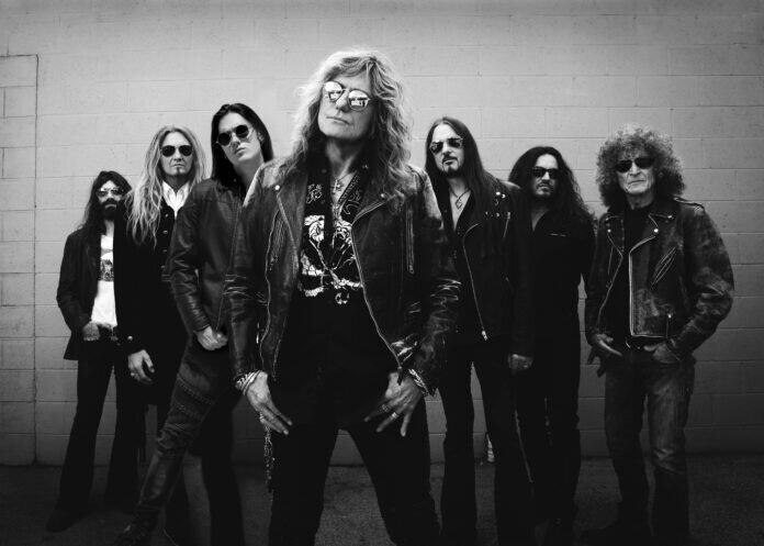 01_ Whitesnake_(c)KatBenzovao