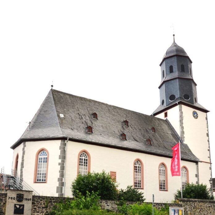 K1600_DSC_0113 ev Kirche Holzheim