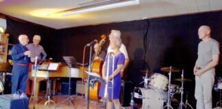 Nicht vergessen!!! Heute Samstag den 11.06.2022 ab 17:30 gastiert die Band SWINGSTARS auf der Grünfläche vor der Gallushalle Grünberg!
