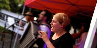 Musikalischer Juli +++ Sommerkulturkirche 2022 “unter den Platanen” Auch 2022 wieder am Start: Die Sommerkulturkirche "unter den Platanen"