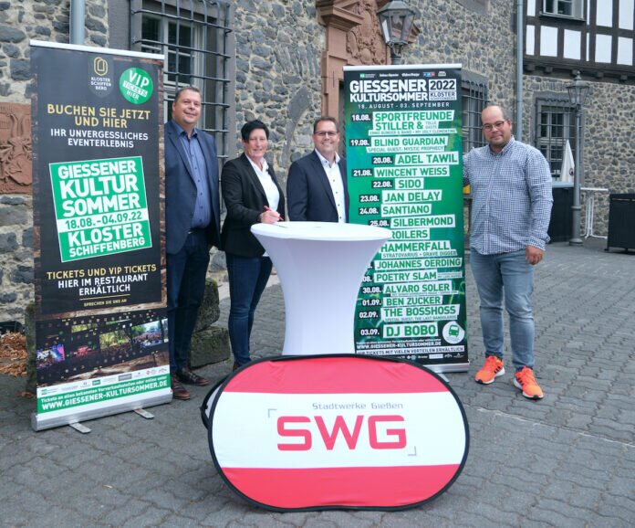 2022-07-11 Vertragsunterzeichnung Gießener Kultursommer_DSF2623