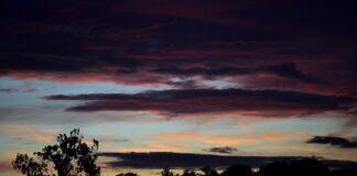 Abendhimmel über Grünberg.
