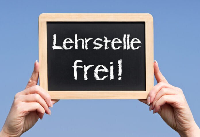 Schultafel mit der Aufschrift