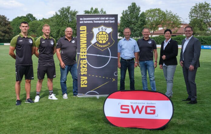 2022-07-14 Vertragsunterzeichnung FSV Fernwald_DSF2720