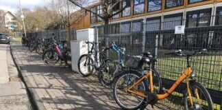 Immer noch nicht genug Fahrrad-Abstellanlagen an Gießener Schulen Nicht nur an der Gesamtschule Gießen Ost werden viele Fahrräder mangels ausreichenden Fahrradstellplätze wild geparkt.