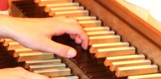 “Orgelkonzert” mit Dekanatskantorin Beatrix Pauli, Waldemar Mosebach, Patrick Dörhöfer und Dr. Walter Hilbrands in der „Musikalischen Abendvesper“ Orgelkonzert
