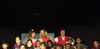 Besuch im Tinko Theater