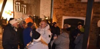 „Weihnachten im Hof“ bei Nicole und Ralf Schwellnus in Holzheim