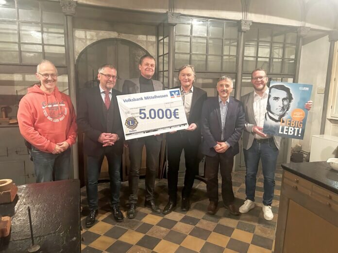 Lions-Giessen_Spendenscheck