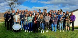 Blasorchester begibt sich in „Unendliche Weiten“