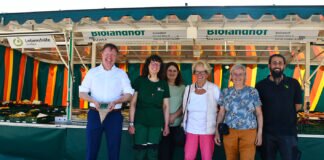Bürgermeister Michael Ranft besucht Biolandhof der Lebenshilfe Gießen