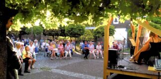 Sommerkulturkirche 2023: Live Open Air unter den Platanen vom 30.6.-22.7.2023