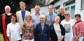 Jubiläen der Goldenen, Diamantenen und Eisernen Konfirmation in der Evangelischen Kirchengemeinde Holzheim gefeiert