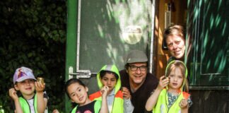 Kita-Kinder aus Lich-Eberstadt auf Entdeckungstour bei den Bienen