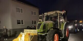 Impressionen der Traktor-Lichterfahrt rund um Wettenberg