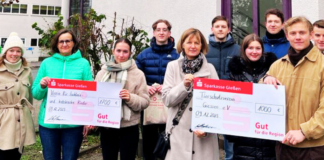 Abiturjahrgang 2023 des Landgraf-Ludwig-Gymnasiums spendet