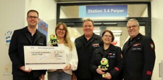 Hüttenberger Feuerwehr übergibt Spende an Gießener Station Peiper
