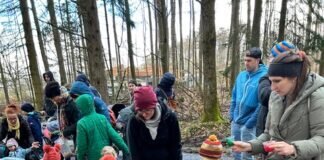 „Kunterbunt“-Nachmittag diesmal mit Unterstützung von HessenForst und erneut vom Biohof Theiß