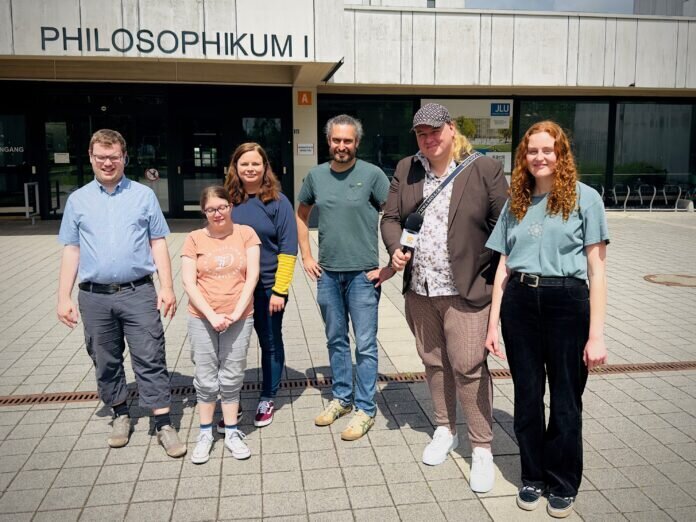 normalos zu gast in journalismus übung
