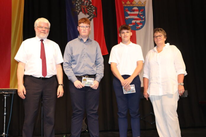 20240628-P0030001-Verabsschiedung Haupt-u. Realschüler TKS Grünberg (48)