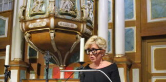Politik, Mafia, italienisches Essen mit Witz und Emotionen: Petra Reski erzählte von Italien in ihrer Lesung aus „All’italiana“ in Wetzlar zum 40. Jubiläum der DIG Mittelhessen e.V.