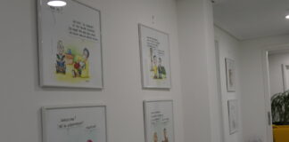 Eröffnung der Wanderausstellung mit Karikaturen von Phil Hubbe