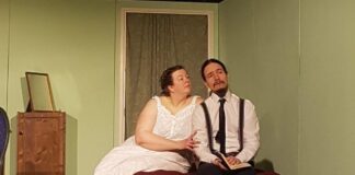 Shears und Hollyhocks: Ein Spotlight auf das Keller Theatre zur “The Lover”-Premiere