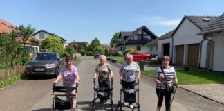 Freitags immer gemeinsam Spazierengehen in Stangenrod