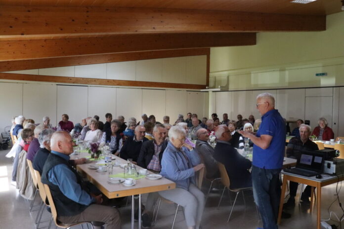 20250508-L0090001-Seniorentreff Lardenbach KE (12)