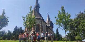 Bei herrlichem Sommerwetter über den Christenberg von Münchhausen nach Wetter gepilgert