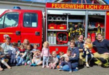 Feuerwehrbesuch begeistert Kinder der Lebenshilfe-Kita „Dorfstrolche“ in Eberstadt